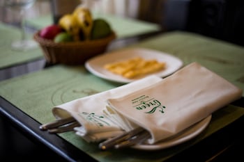 bouddha green hotel