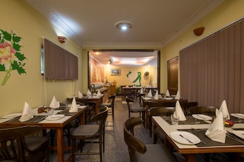 bouddha green hotel