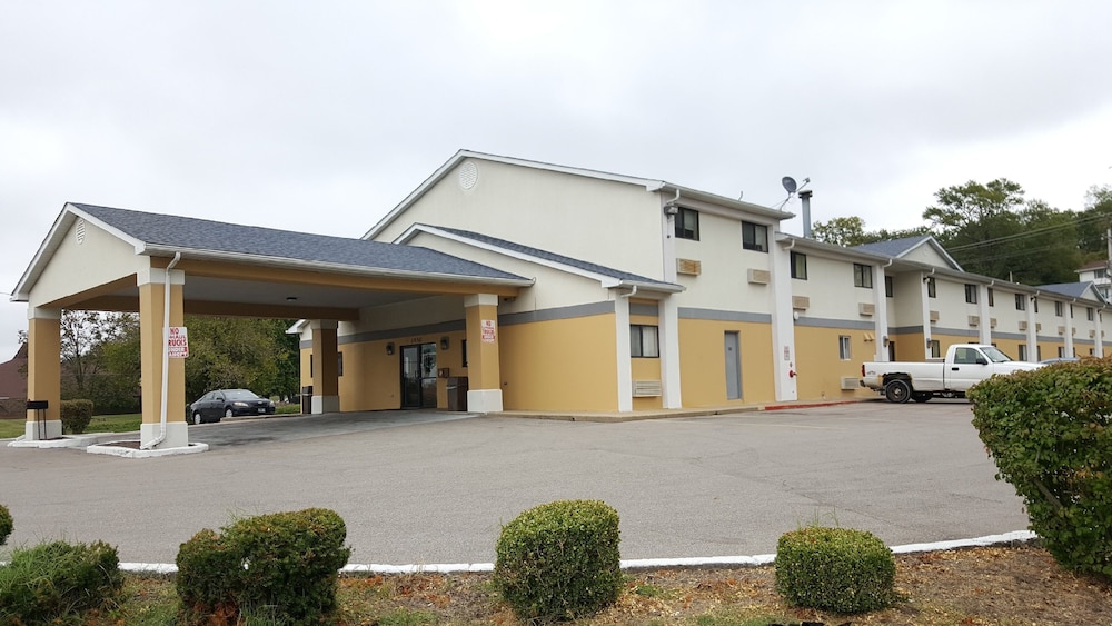 red lion inn and suites caseyville