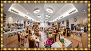 hotel jaguar oporto airport to hotel and city is a free shuttle service