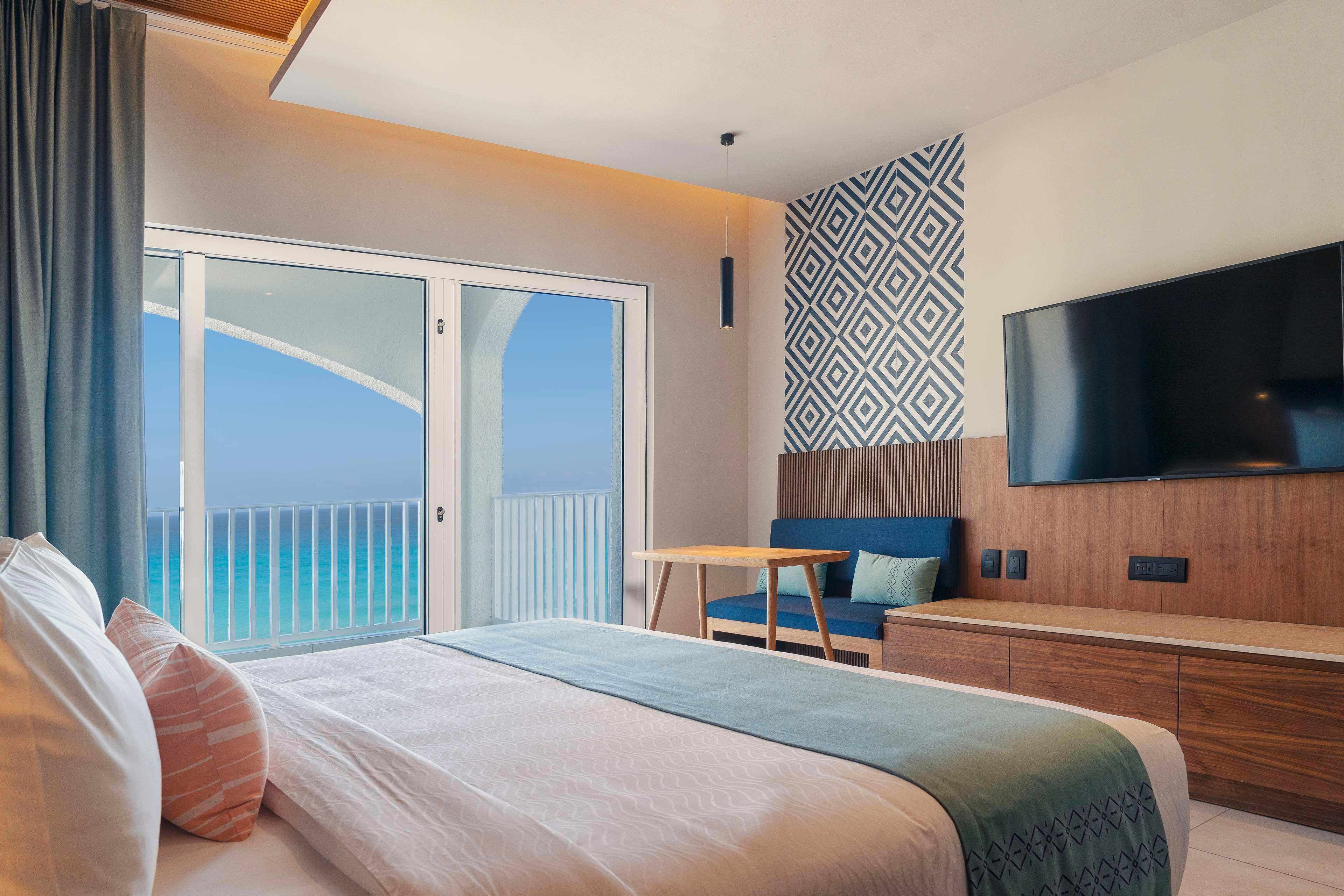 hilton cancun mar caribe all inclusive resort