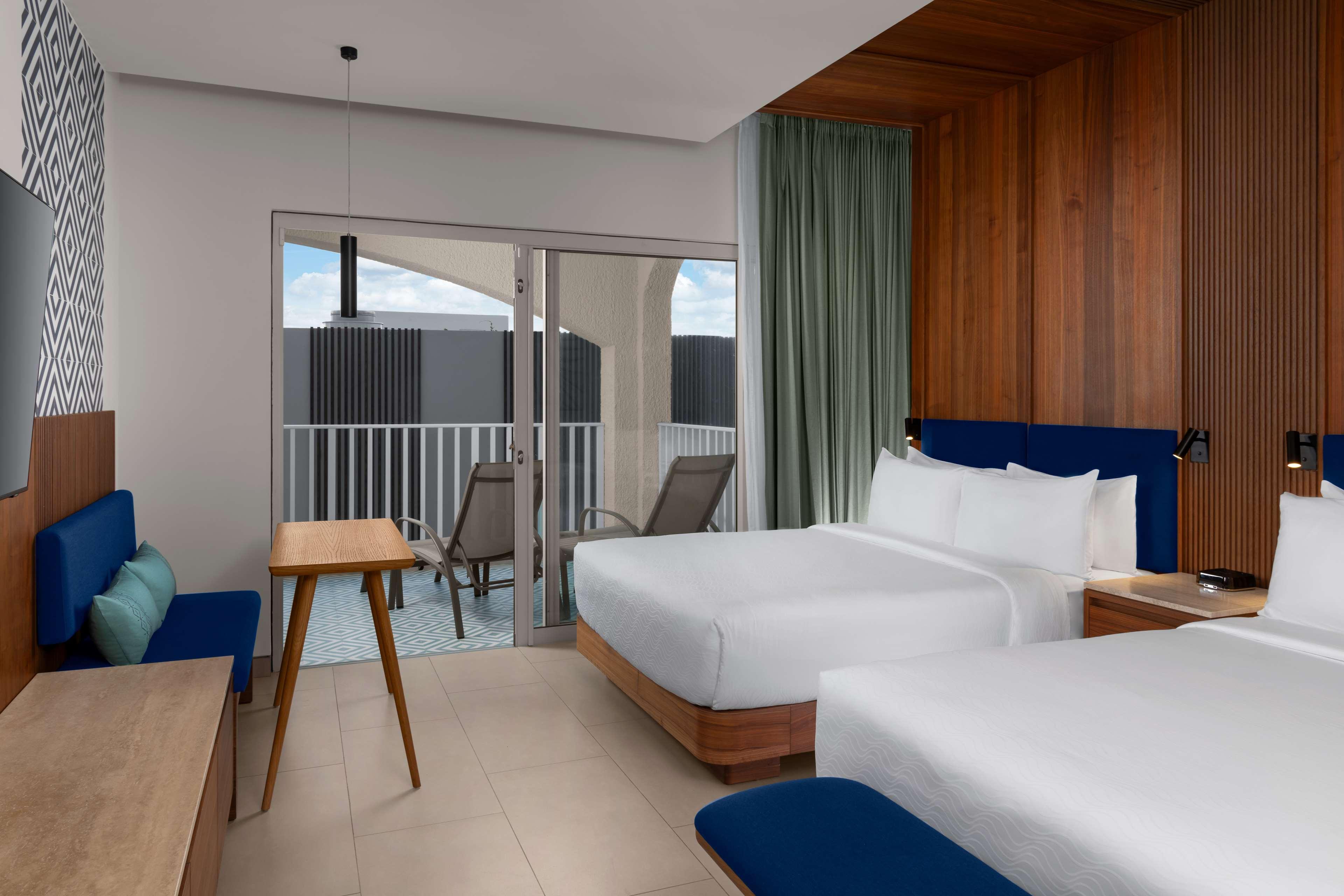 hilton cancun mar caribe all inclusive resort