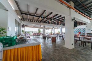 reddoorz plus hotel metro