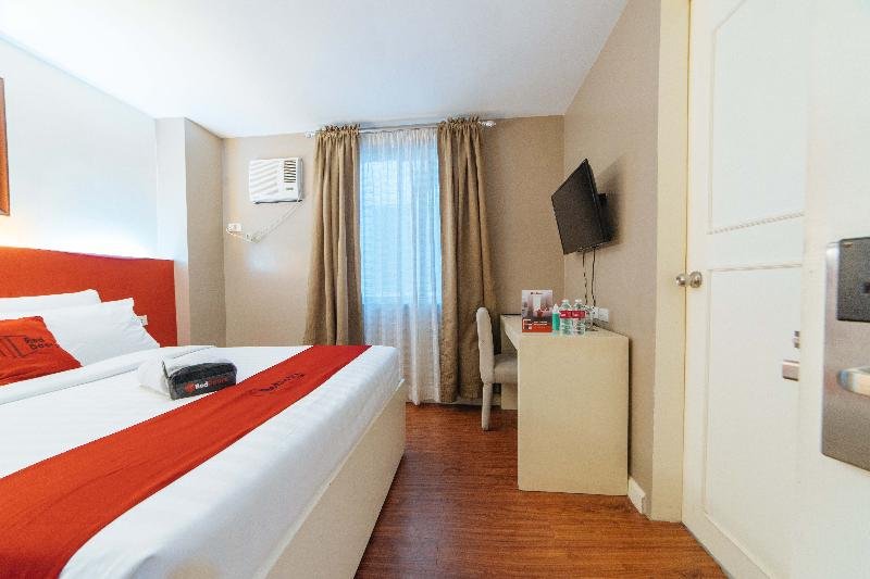 reddoorz plus hotel metro