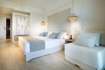 the signature level at grand palladium sicilia resort and spa