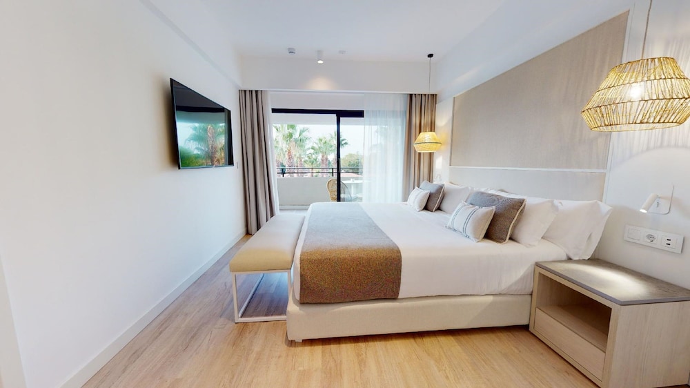 the signature level at grand palladium sicilia resort and spa