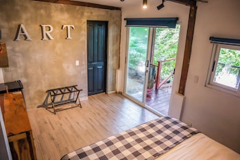 saboga lodge and villa noelia