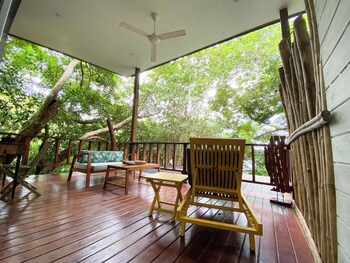 saboga lodge and villa noelia