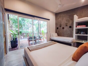 saboga lodge and villa noelia