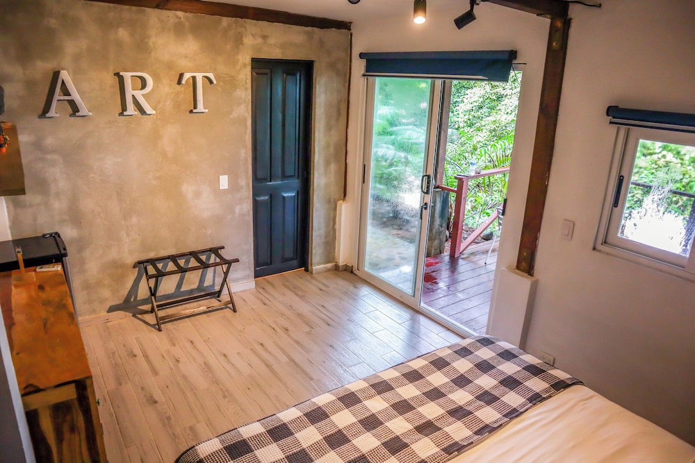 saboga lodge and villa noelia