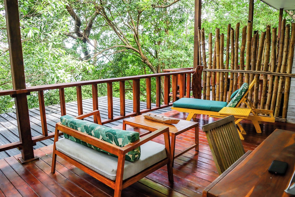 saboga lodge and villa noelia