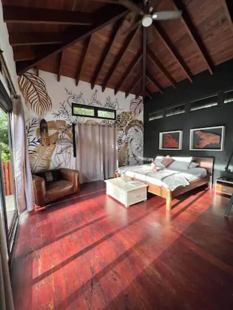 saboga lodge and villa noelia