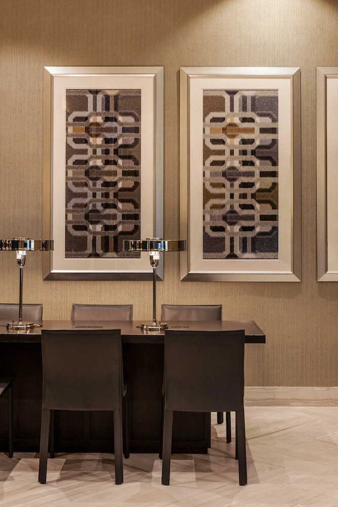 sheraton charlotte hotel