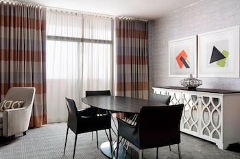 sheraton charlotte hotel