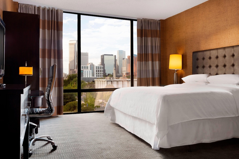 sheraton charlotte hotel