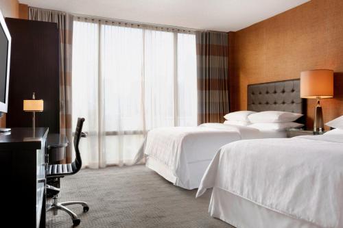 sheraton charlotte hotel