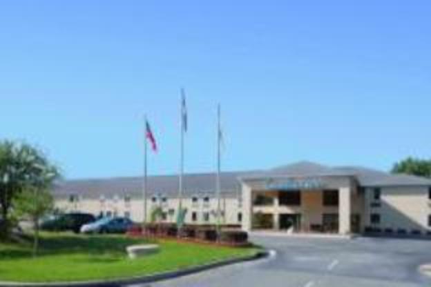clarion pointe vidalia lyons west