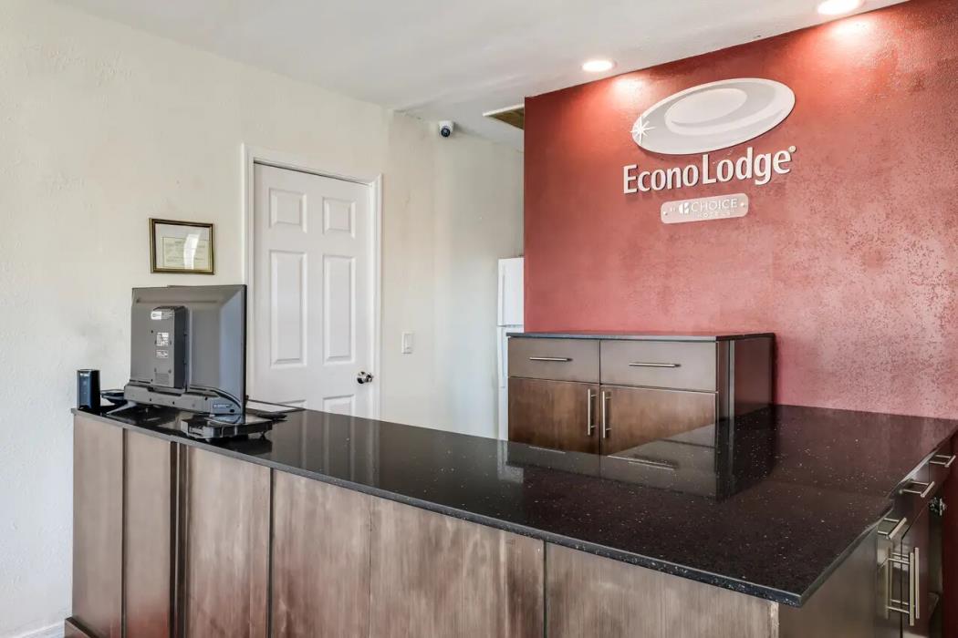 econo lodge