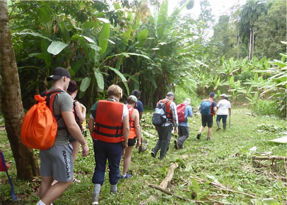 ditsowou lodge and tours