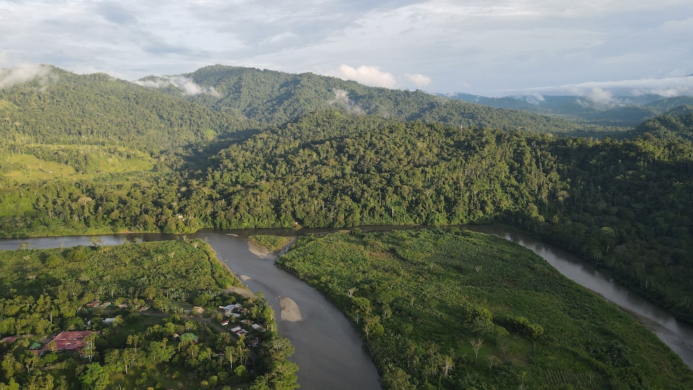 ditsowou lodge and tours