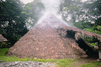 ditsowou lodge and tours