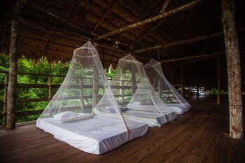 ditsowou lodge and tours