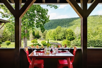 urban cowboy lodge