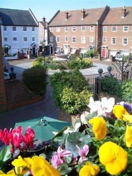 quayside quarters