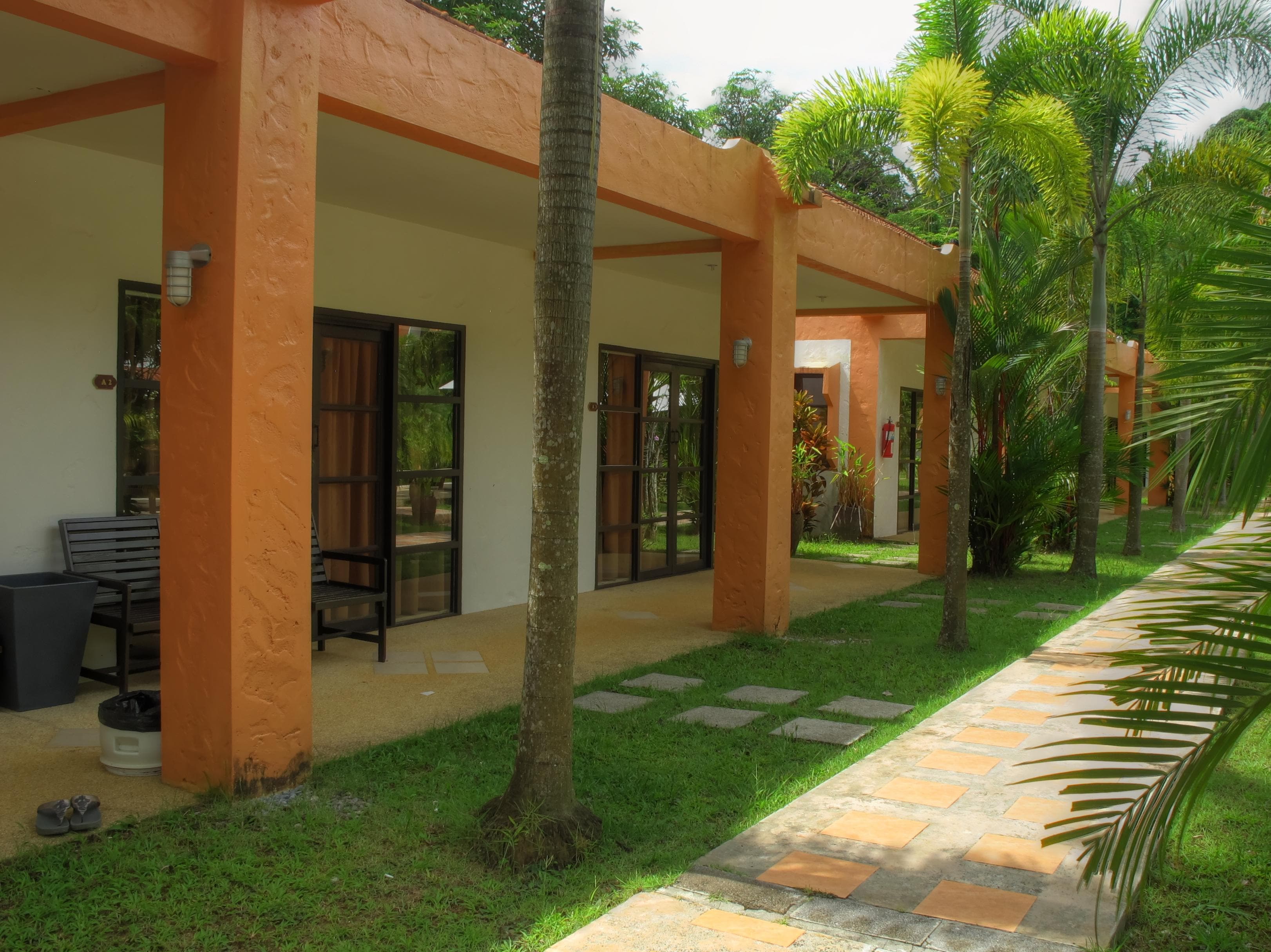 Khaolak Palm Hill Resort,Khuekkhak>>Khao Lak,3 star