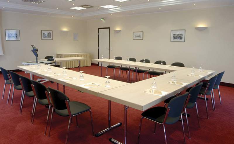 courtyard by marriott magdeburg