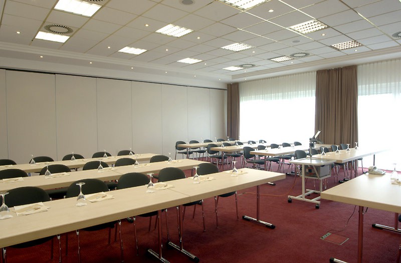 courtyard by marriott magdeburg