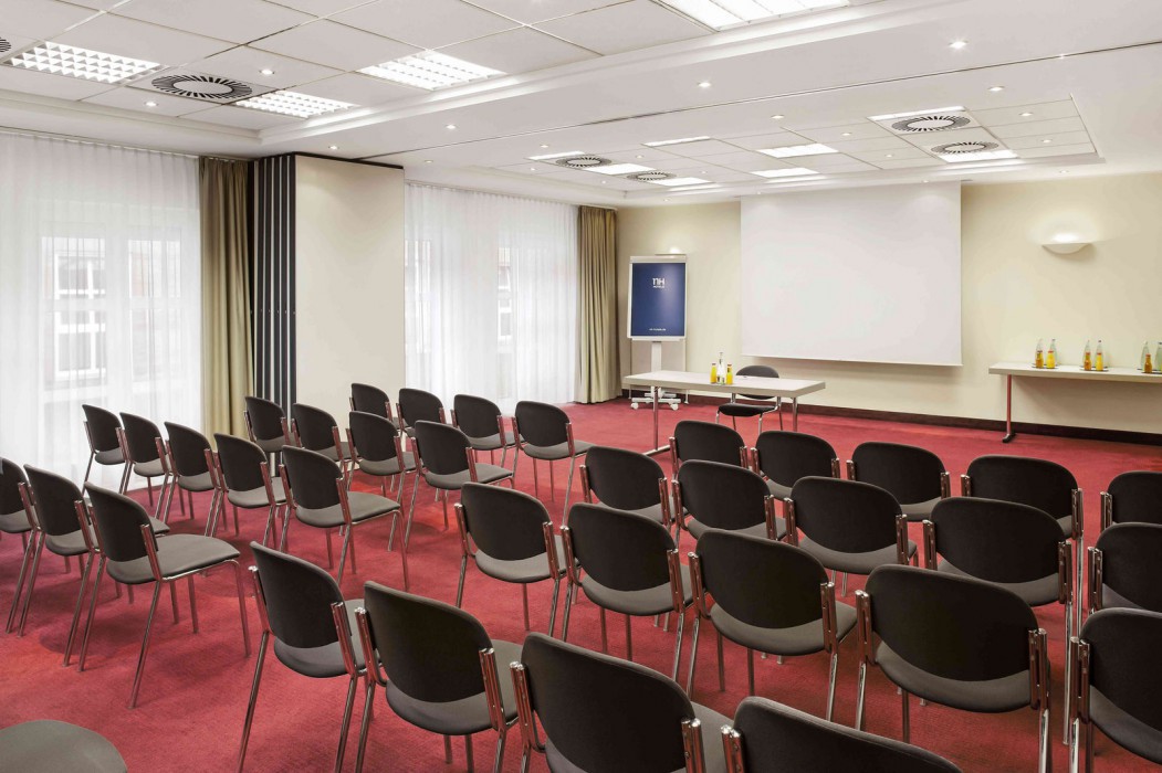 Courtyard By Marriott Magdeburg,Börde>>Barleben,4 star