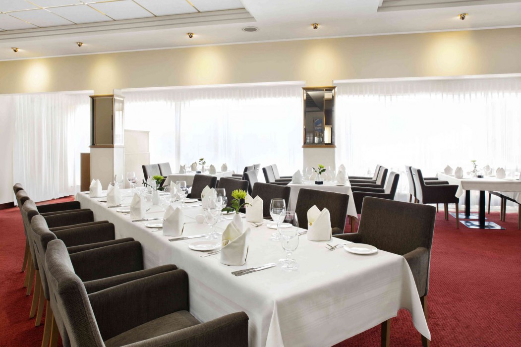 Courtyard By Marriott Magdeburg,Börde>>Barleben,4 star