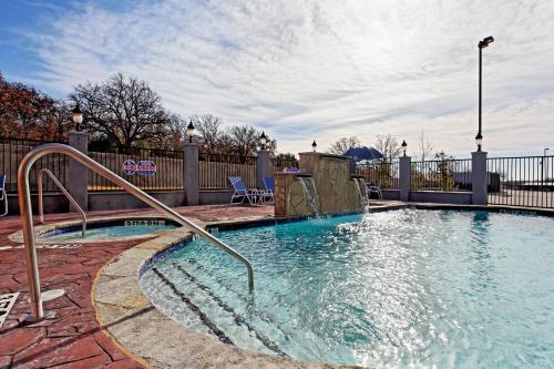 holiday inn express hotel and suites graham by ihg