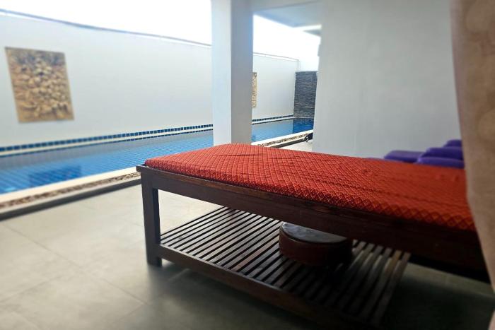 one world one home naiharn hotel