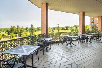 chateau cartier hotel and resort ascend hotel collection