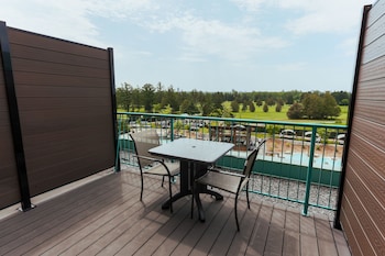 chateau cartier hotel and resort ascend hotel collection