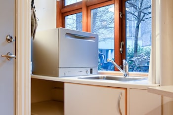sanders park charming 1 bdr apt close to metro