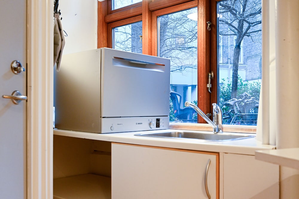 sanders park charming 1 bdr apt close to metro