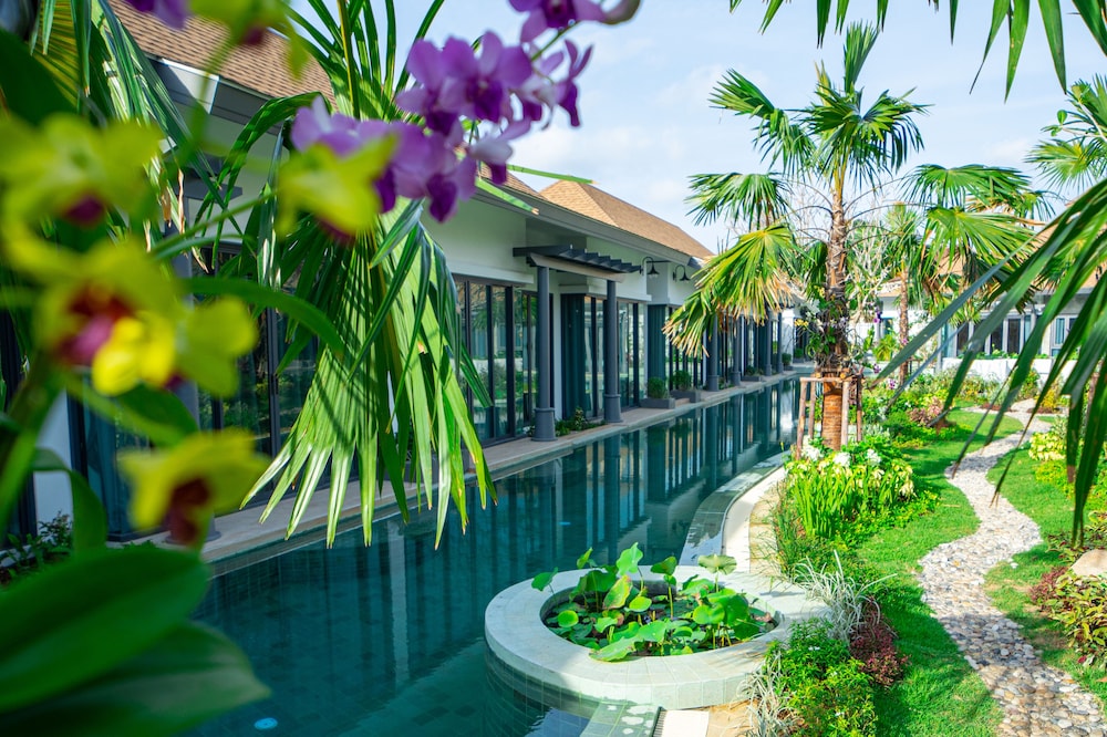 tajh pool villas