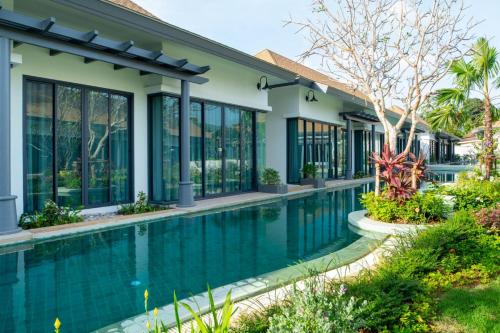 tajh pool villas