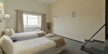 Calvinia Hotel By Country Hotels,Hantam>>Calvinia,4 star