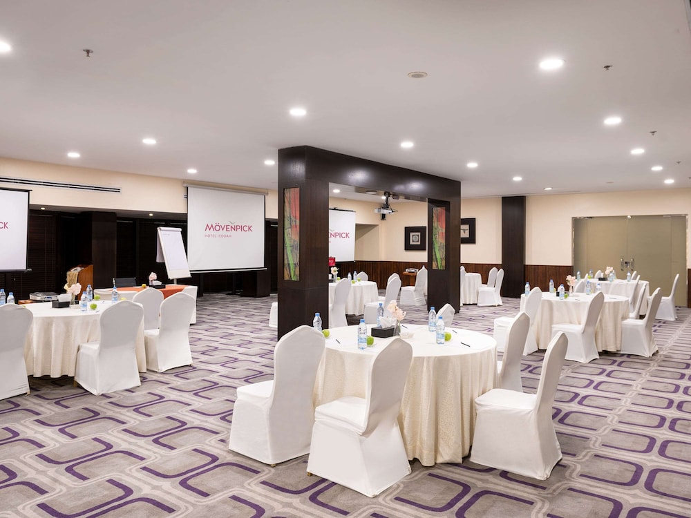 movenpick hotel jeddah