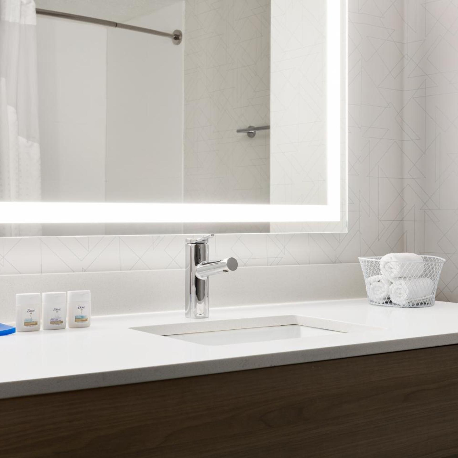 holiday inn express and suites greenville downtown by ihg