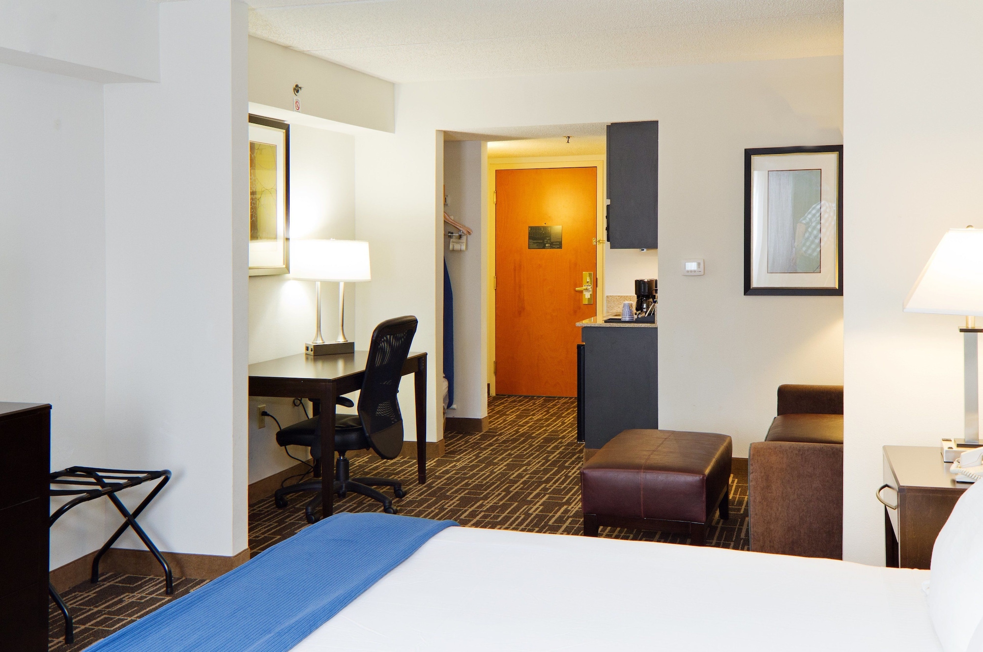 holiday inn express and suites greenville downtown by ihg