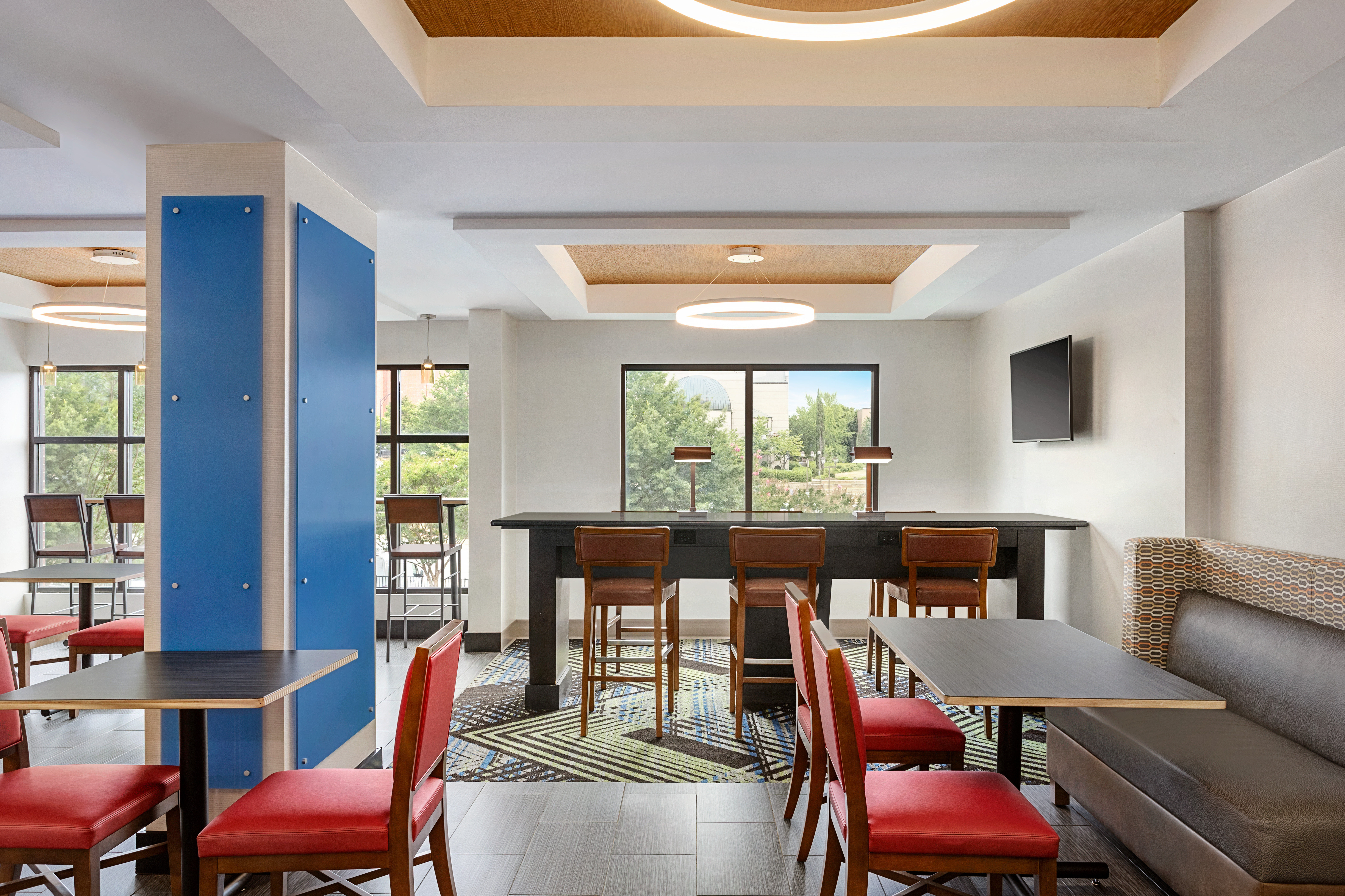 holiday inn express and suites greenville downtown by ihg