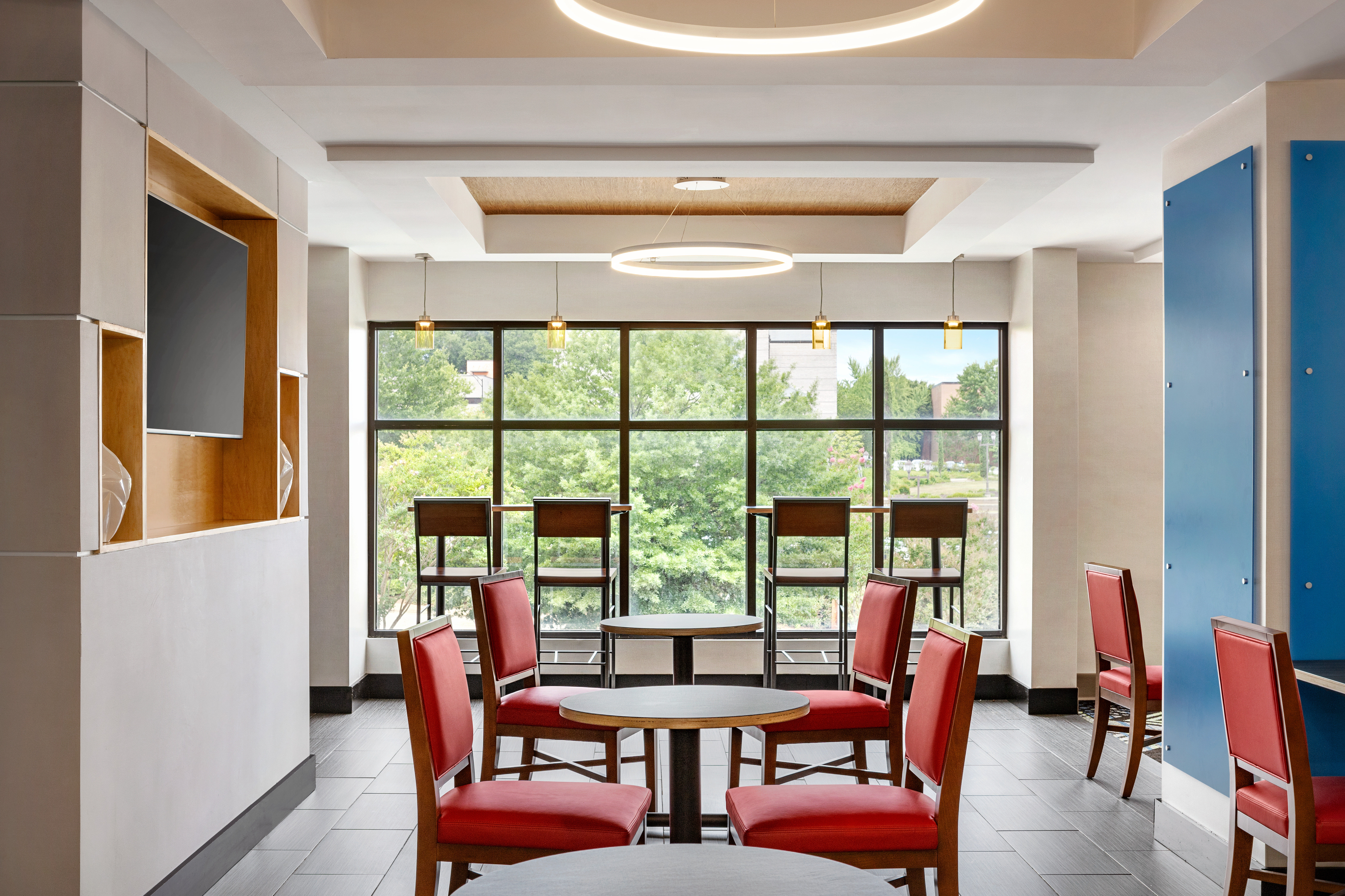 holiday inn express and suites greenville downtown by ihg