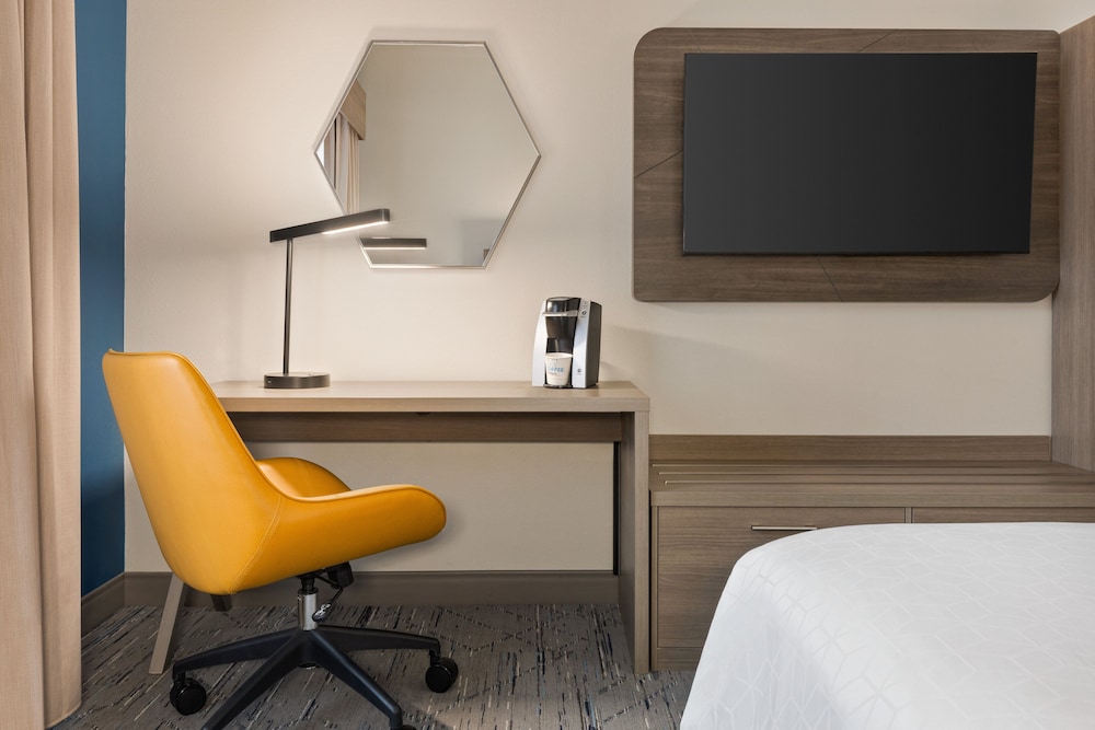 holiday inn express and suites greenville downtown by ihg