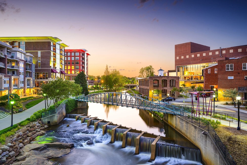 holiday inn express and suites greenville downtown by ihg