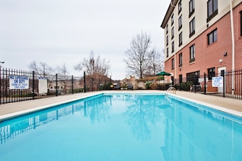 Holiday Inn Express & Suites Greenville - Downtown By Ihg,Greenville - Spartanburg>>Greenville,3 star